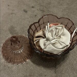 Chic Glass Trinket Dish with Lid - Brown